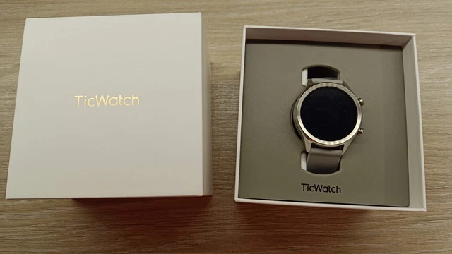 Ticwatch pro online 1gb ram